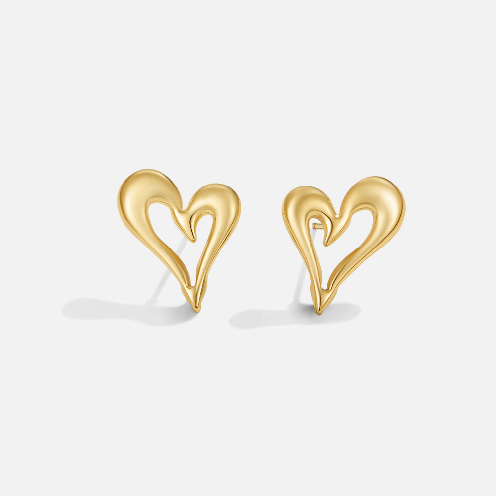 Manon – Boucles d'oreilles a forme de cœur doré